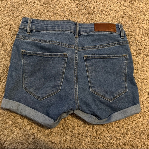 Vero Moda Denim Shorts Folded Size S/ Petite - Picture 3 of 4